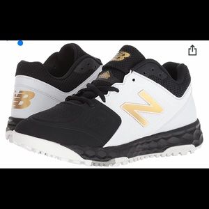 New Balance Fresh Foam Velo V Turf 